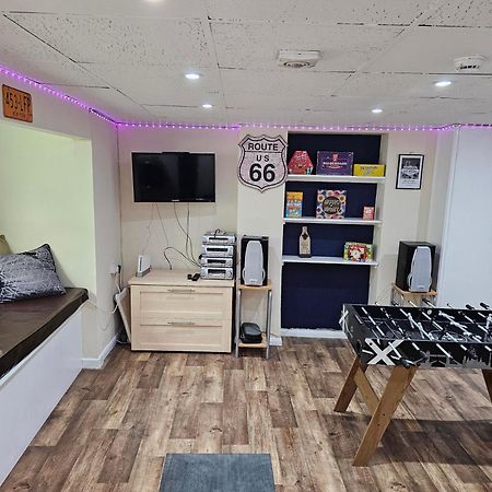 Ground Floor Apartment Up To 6 Guests With Games Chill Out Room Scarborough Extérieur photo